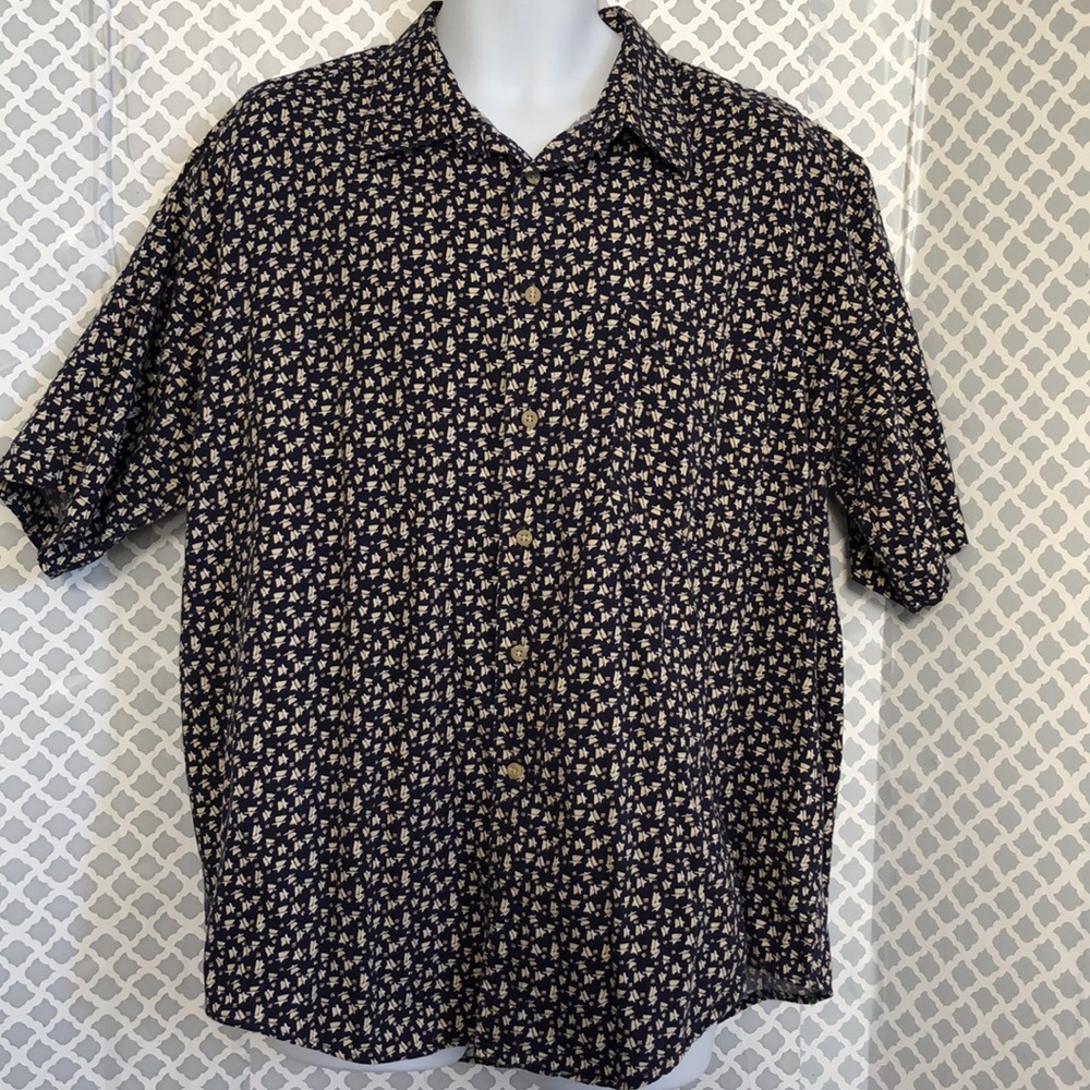 John Henry‎ Navy blue tan geometric shape print